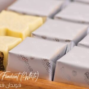 pistachio fondant wit